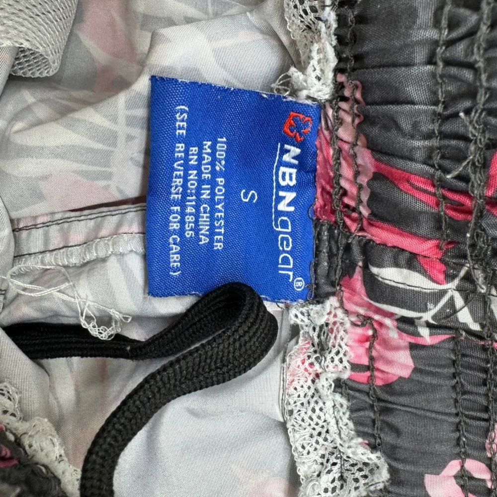NBN Gear size small mens swim trunks flamingo